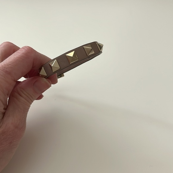 Valentino Rockstud Bracelet - Picture 3 of 6